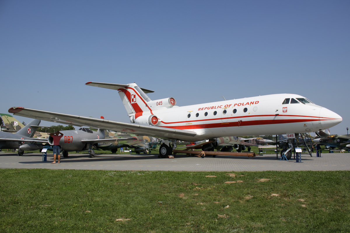 Yakovlev Yak-40, 045, Polish Air Force (Aircraft » Dęblin » Air Force Museum)