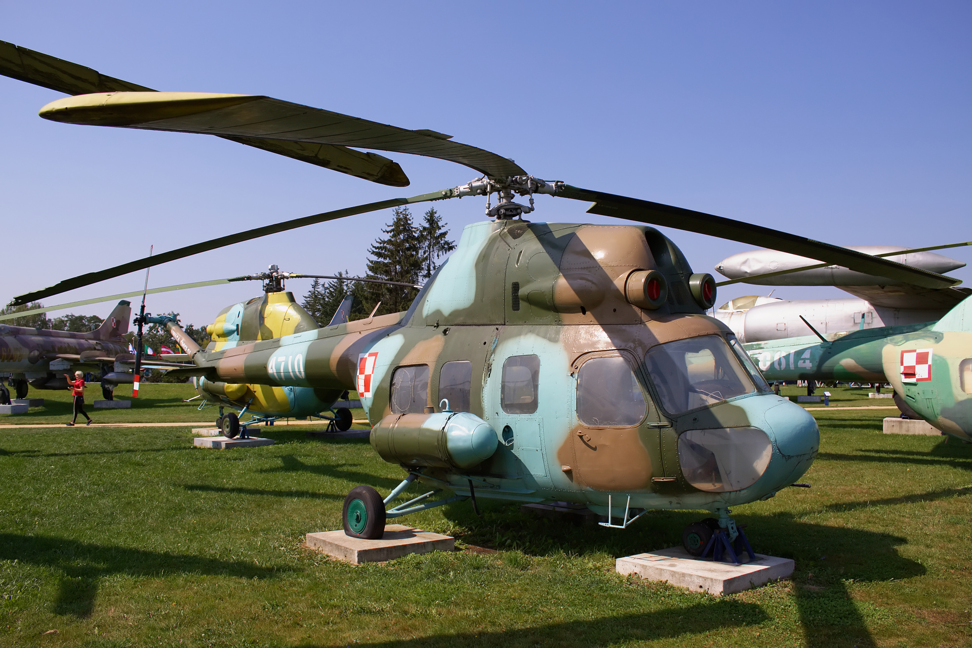 PZL Świdnik (Mil) Mi-2T, 4710, Polskie Siły Powietrzne (Samoloty » Dęblin » Muzeum Sił Powietrznych)