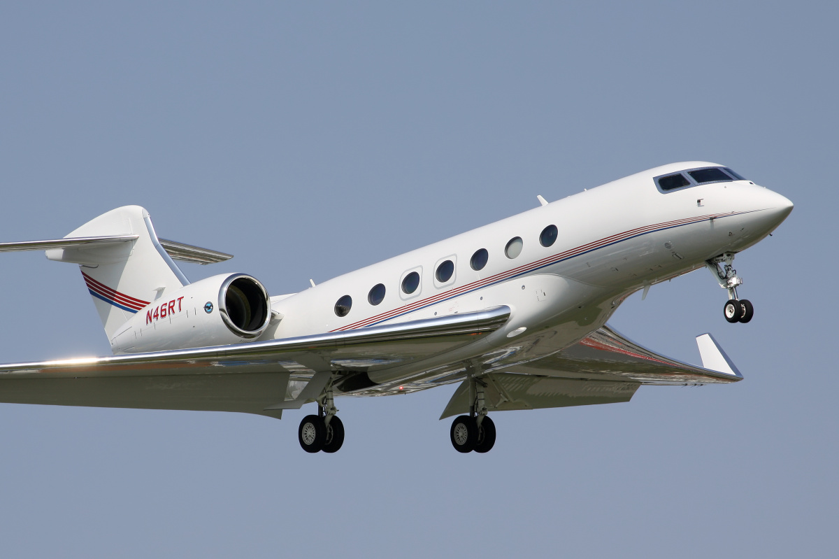 N46RT, Raytheon (Samoloty » Spotting na EPWA » Gulfstream G600)