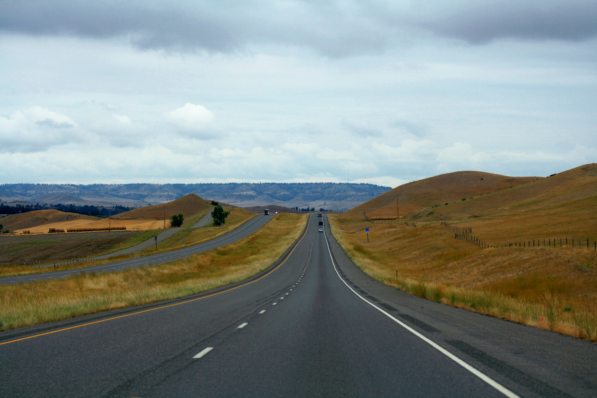 Closing in to Billings (Travels » US Trip 1: Cheyenne Country » The Journey » Route 212)