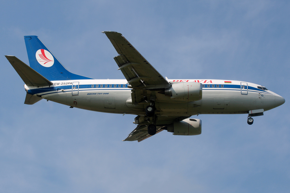 EW-252PA (Samoloty » Spotting na EPWA » Boeing 737-500 » Belavia)