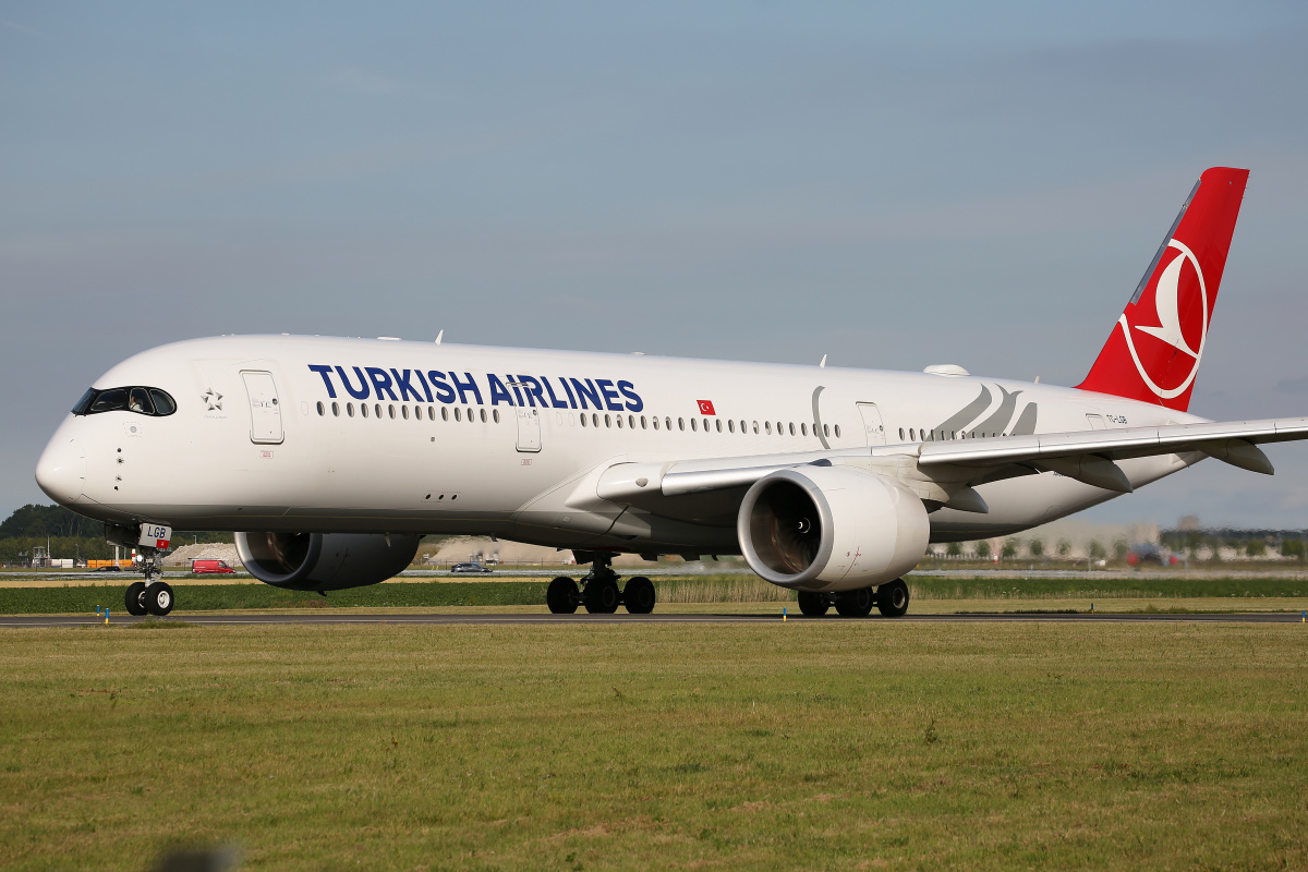 TC-LGB (Aircraft » Schiphol Spotting » Airbus A350-900 » THY Turkish Airlines)