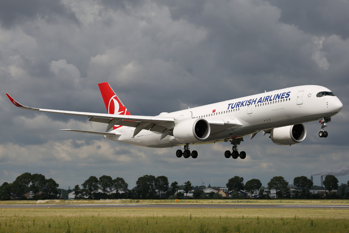 TC-LGC (Samoloty » Spotting na Schiphol » Airbus A350-900 » THY Turkish Airlines)