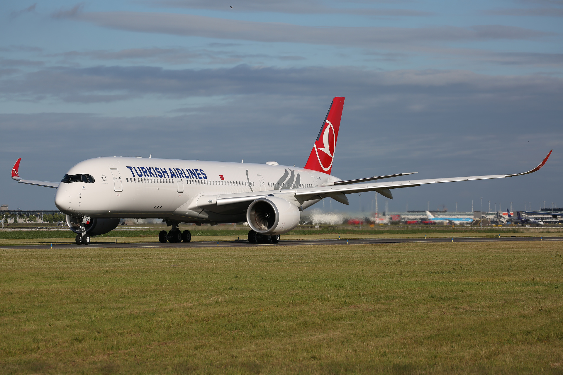 TC-LGG (Aircraft » Schiphol Spotting » Airbus A350-900 » THY Turkish Airlines)