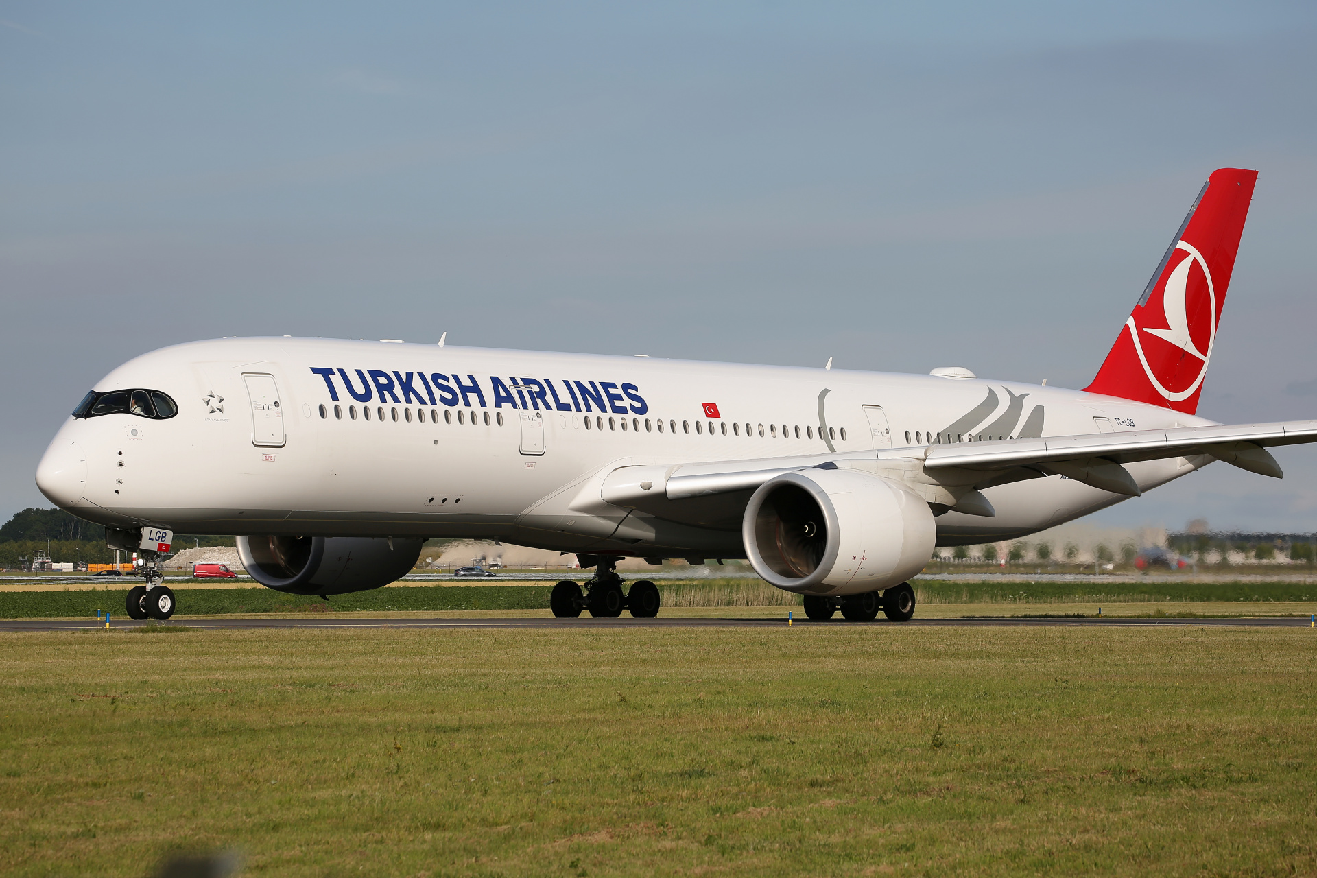 TC-LGB (Samoloty » Spotting na Schiphol » Airbus A350-900 » THY Turkish Airlines)