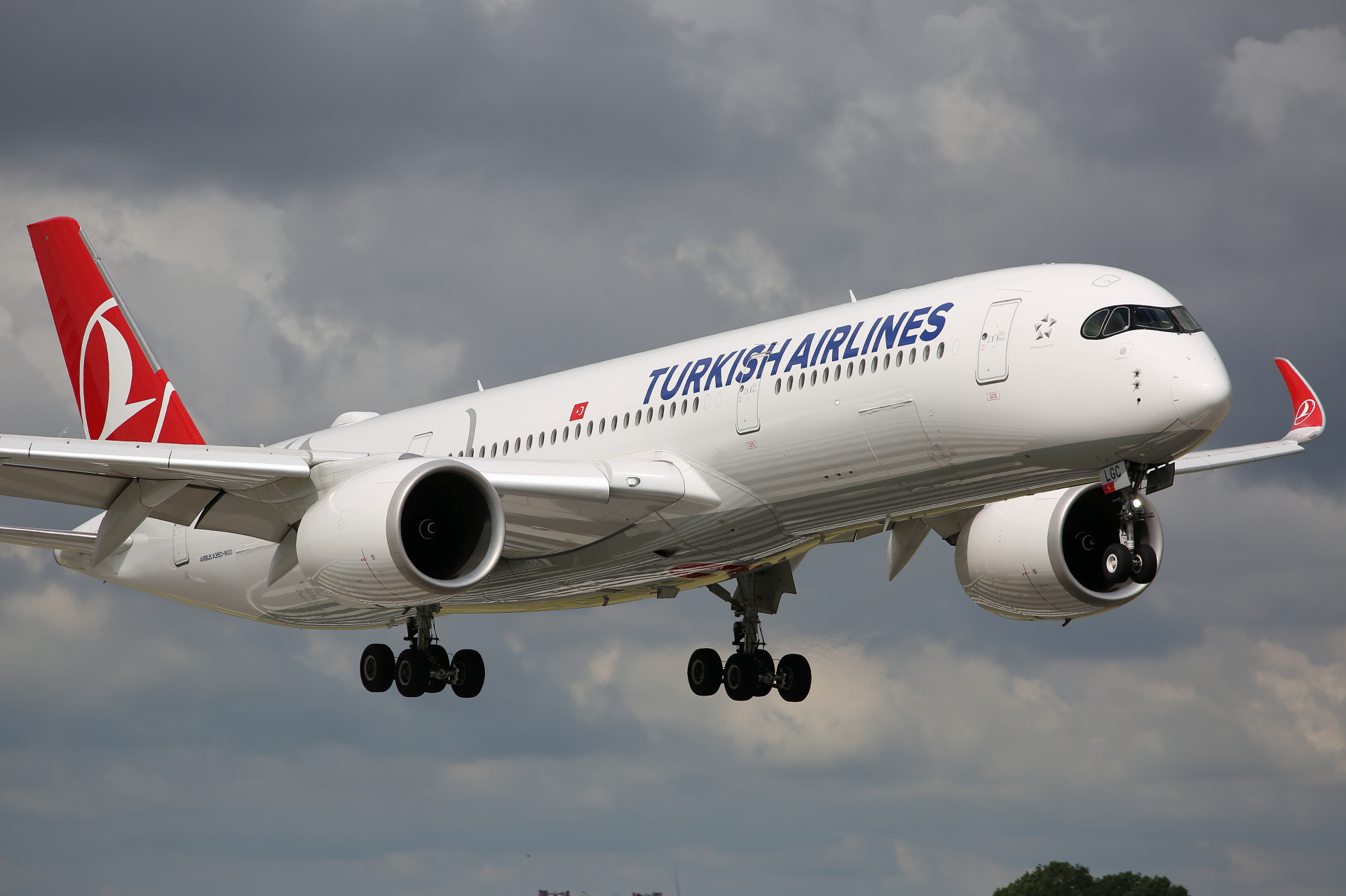 TC-LGC (Samoloty » Spotting na Schiphol » Airbus A350-900 » THY Turkish Airlines)