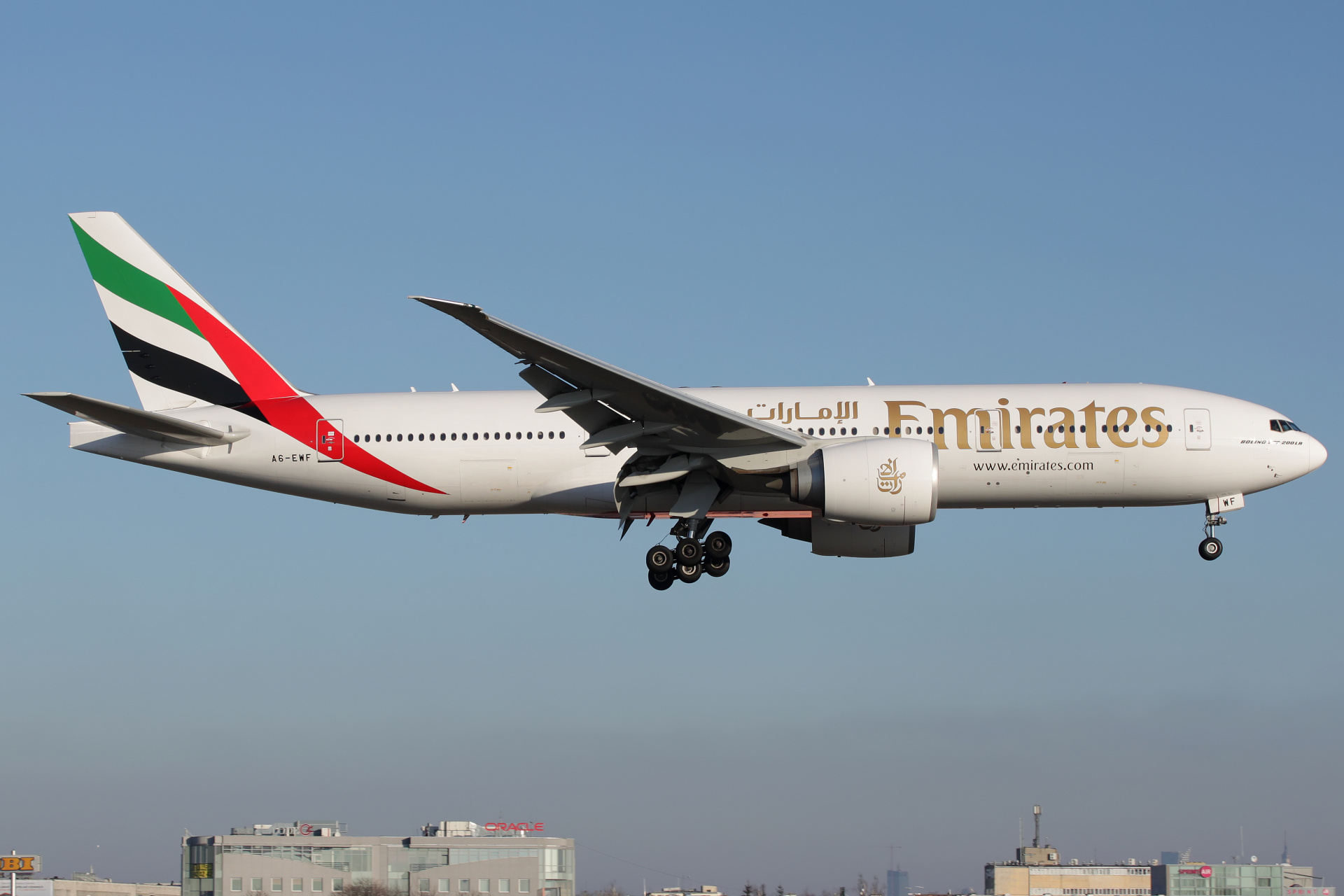 A6-EWF, Emirates (Aircraft » EPWA Spotting » Boeing 777-200LR)
