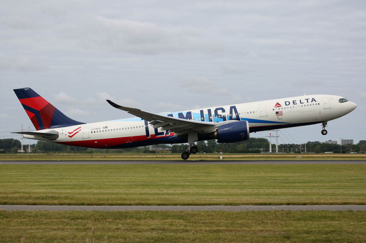 N411DX, Delta Airlines (Team USA livery)