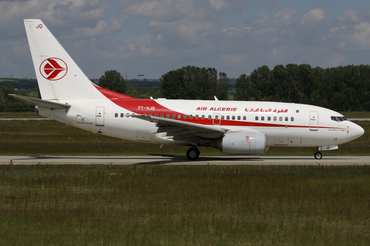 Boeing 737-600, 7T-VJQ, Air Algerie (Samoloty » Spotting na Ferihegy » pozostałe)