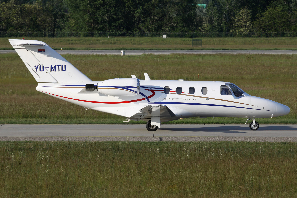 Cessna 525 CitationJet, YU-MTU, John Naisbitt University (Samoloty » Spotting na Ferihegy » pozostałe)