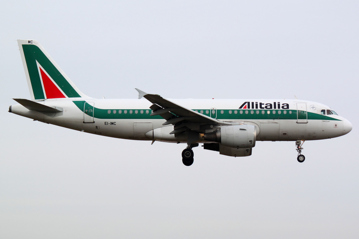 EI-IMC (Samoloty » Spotting na EPWA » Airbus A319-100 » Alitalia)