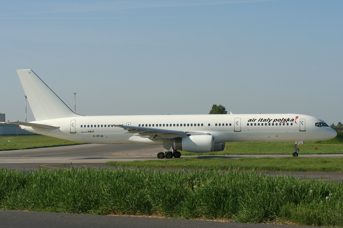 G-OPJB (Samoloty » Spotting na EPWA » Boeing 757-200 » Air Italy Polska)