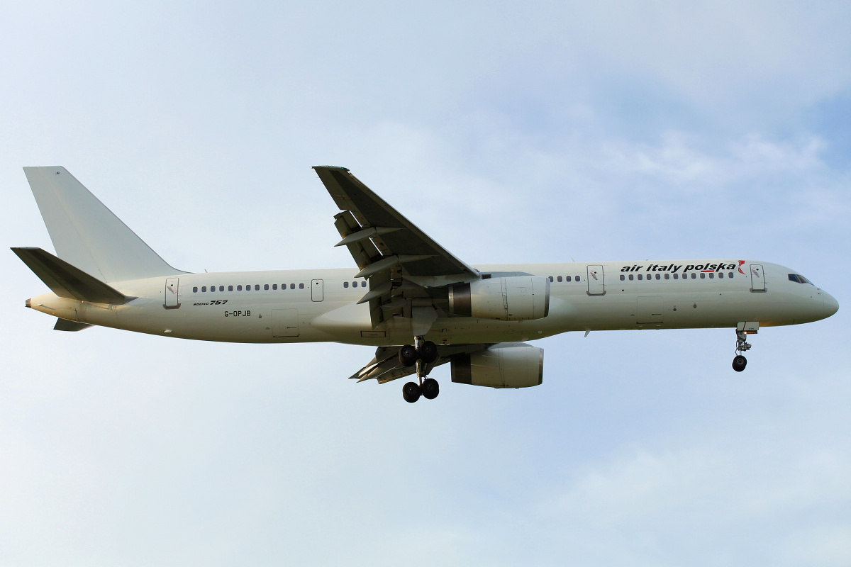 G-OPJB (Samoloty » Spotting na EPWA » Boeing 757-200 » Air Italy Polska)