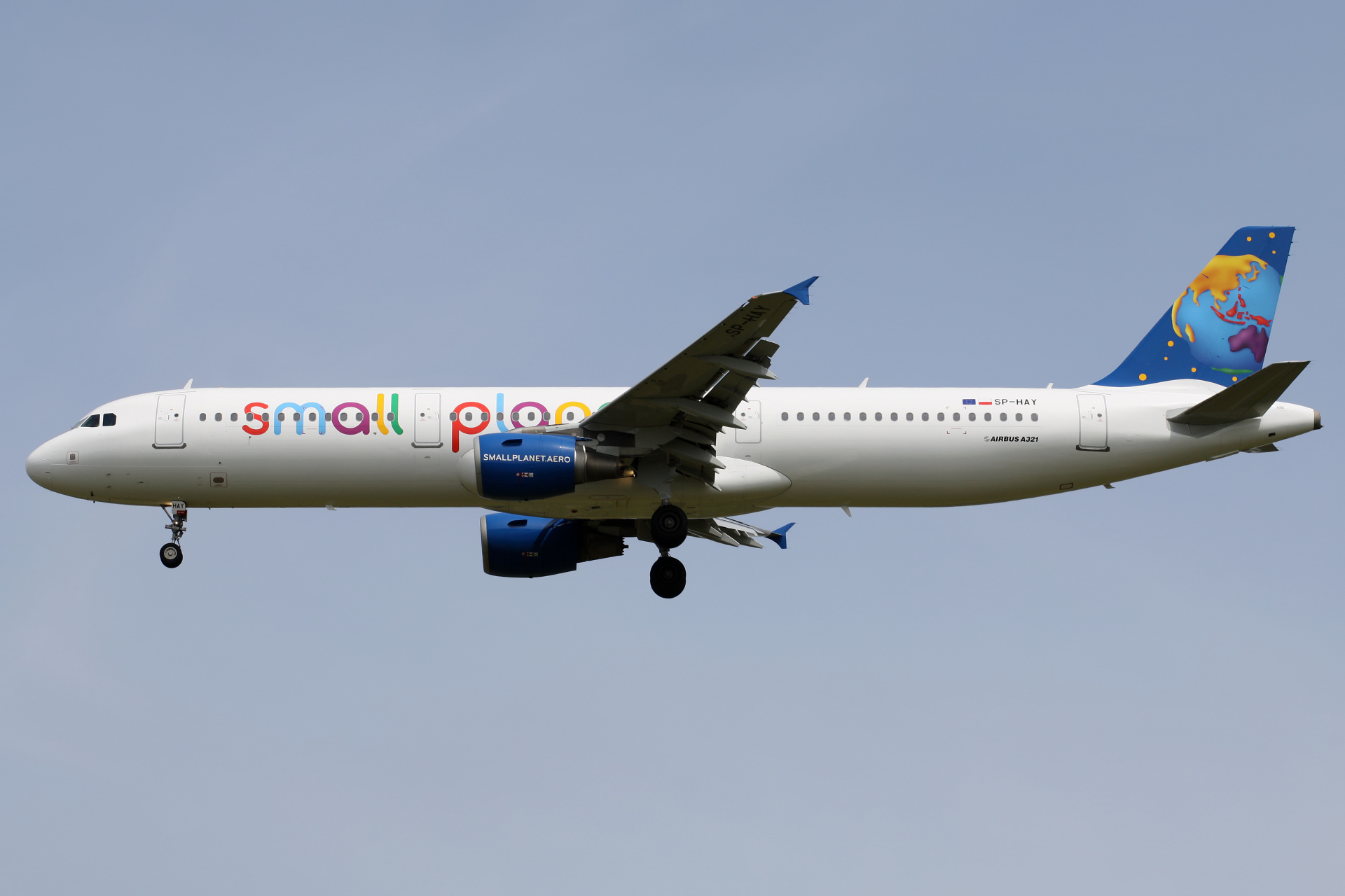 SP-HAY (Aircraft » EPWA Spotting » Airbus A321-200 » Small Planet Airlines Polska)