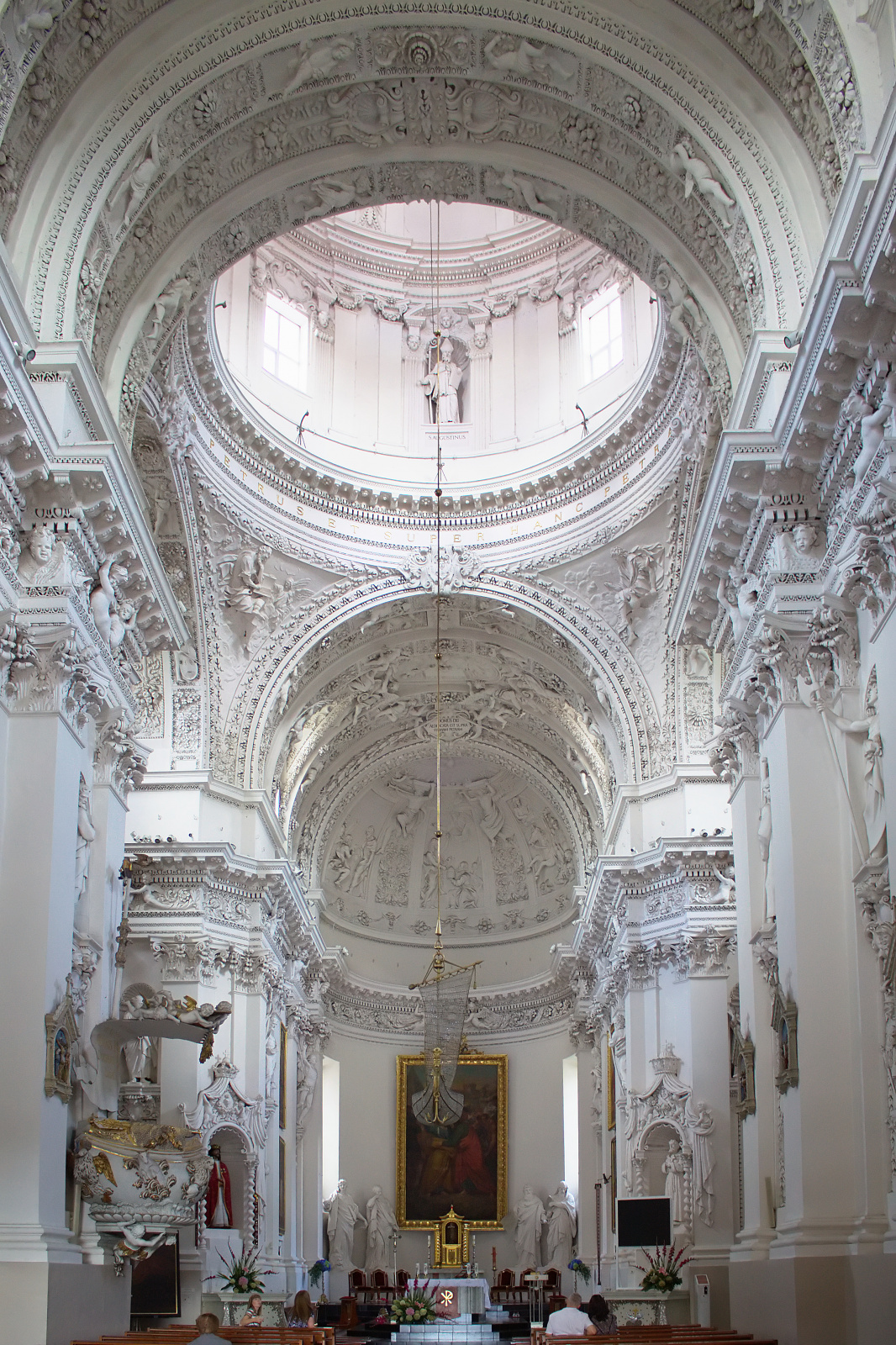 Wnętrze Kościoła św. Piotra i Pawła (Podróże » Wilno » Kościoły i cerkwie)