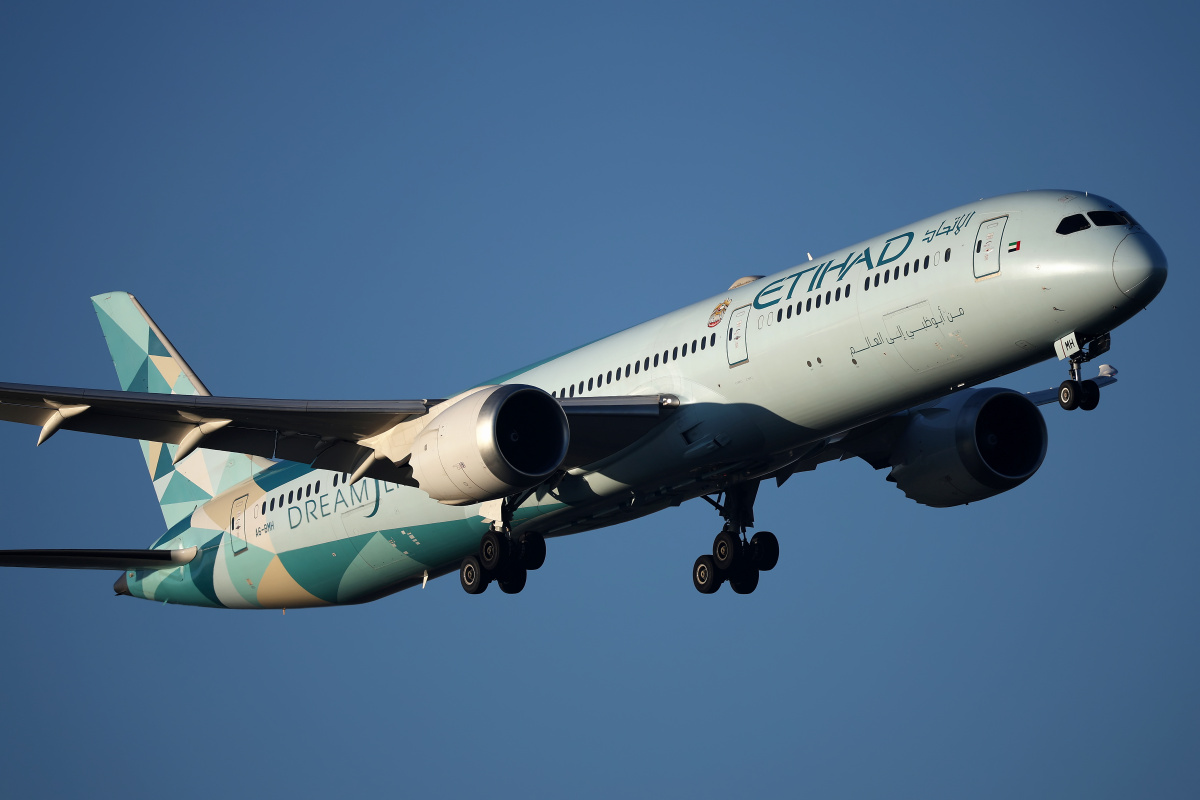 A6-BMH, Etihad Airways (Greenliner livery)