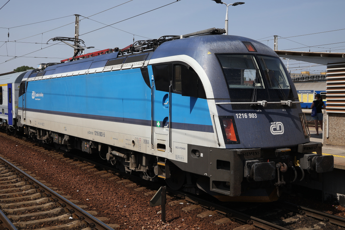 1216 903 (Vehicles » Trains and Locomotives » Siemens EuroSprinter ES64U4 Taurus)
