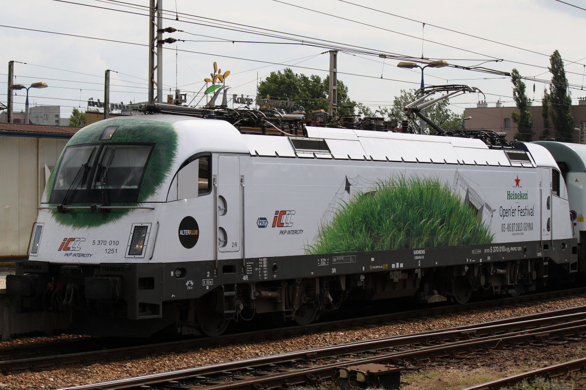 EU44-010 Husarz (Heineken Open'er livery) (Vehicles » Trains and Locomotives » Siemens EuroSprinter ES64U4 Taurus)