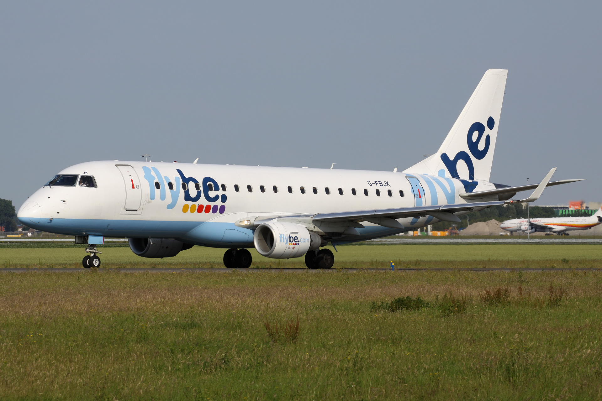 G-FBJK, FlyBe (Samoloty » Spotting na Schiphol » Embraer E175)