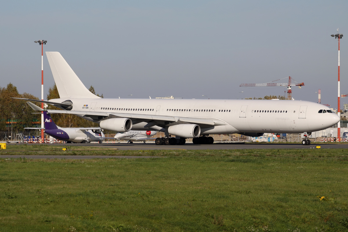 OO-ABE (Samoloty » Spotting na EPWA » Airbus A340-300 » Air Belgium)