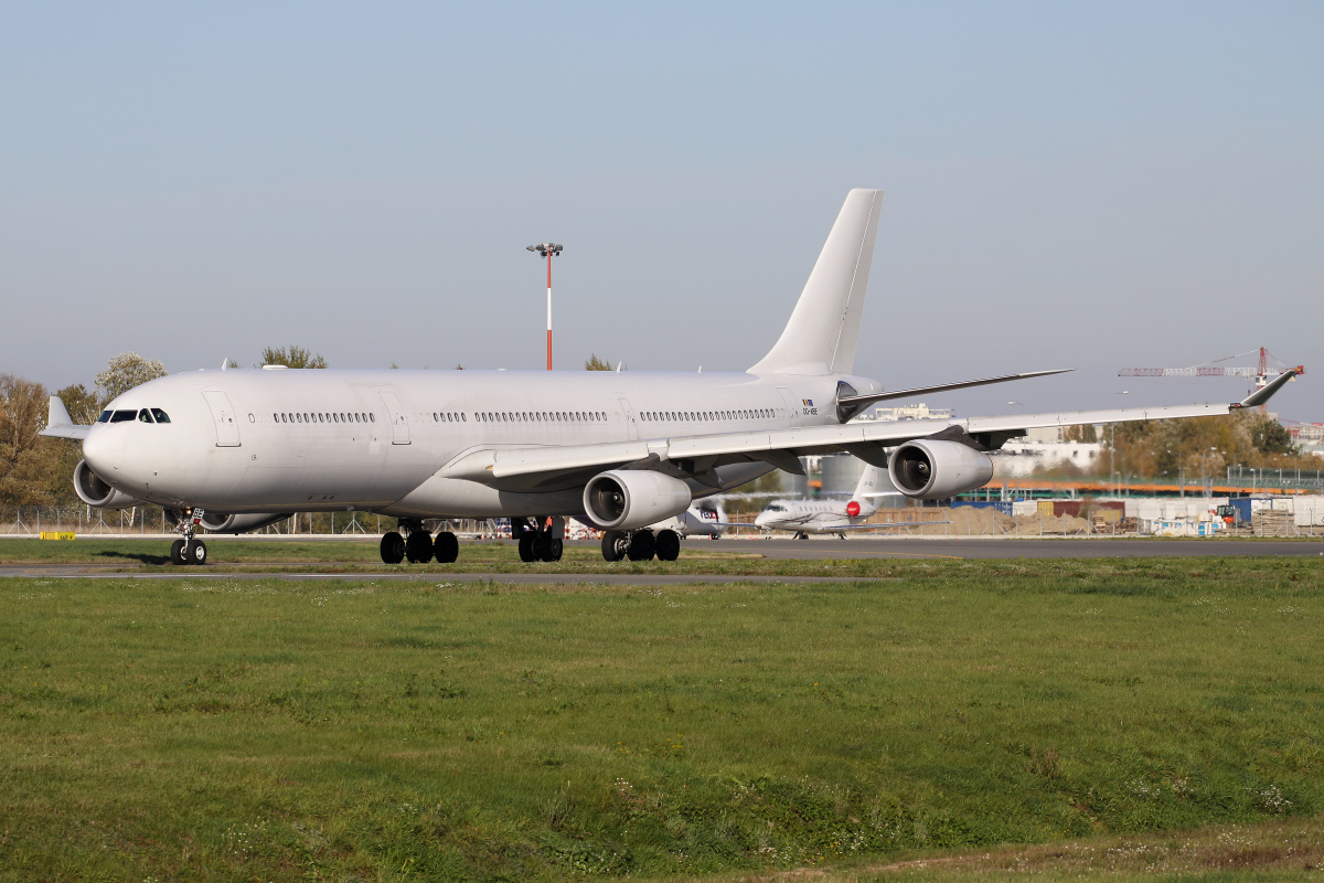 OO-ABE (Samoloty » Spotting na EPWA » Airbus A340-300 » Air Belgium)