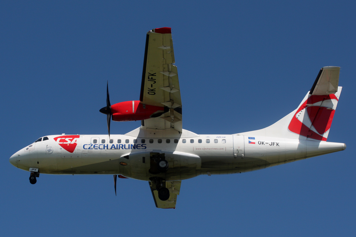 OK-JFK (Samoloty » Spotting na EPWA » ATR 42 » CSA Czech Airlines)