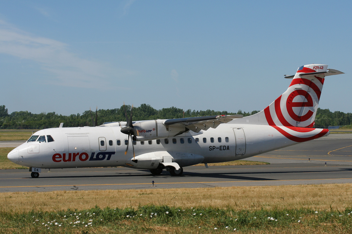 SP-EDA (Samoloty » Spotting na EPWA » ATR 42 » EuroLOT)