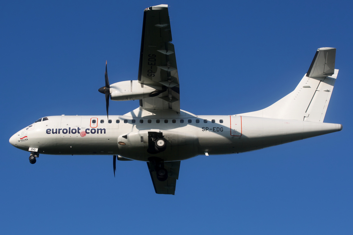 SP-EDG (Samoloty » Spotting na EPWA » ATR 42 » EuroLOT)