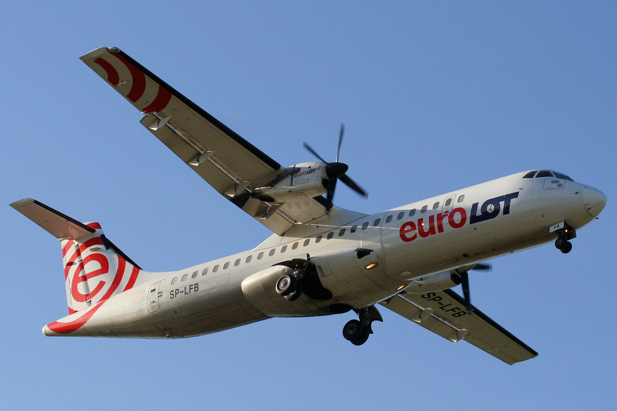 SP-LFB (Aircraft » EPWA Spotting » ATR 72 » EuroLOT)