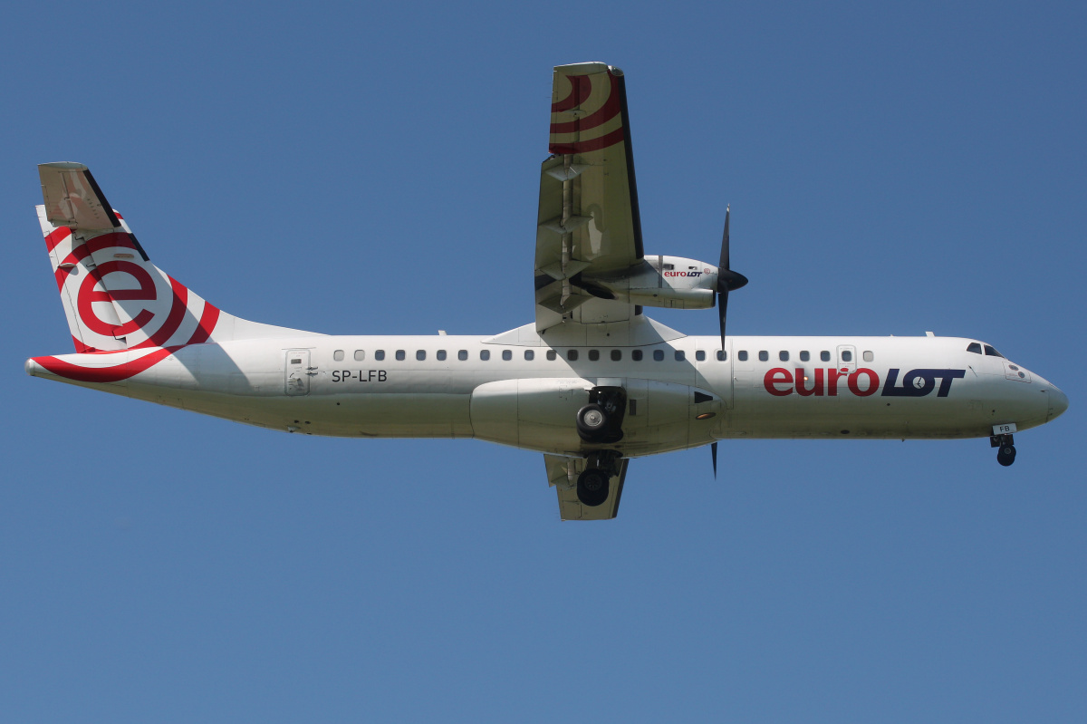 SP-LFB (Aircraft » EPWA Spotting » ATR 72 » EuroLOT)