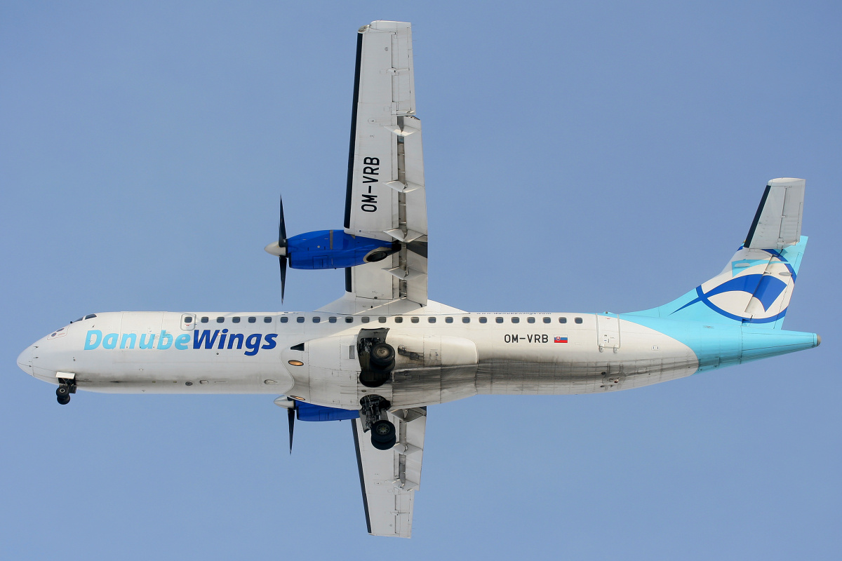 OM-VRB, DanubeWings (Aircraft » EPWA Spotting » ATR 72)