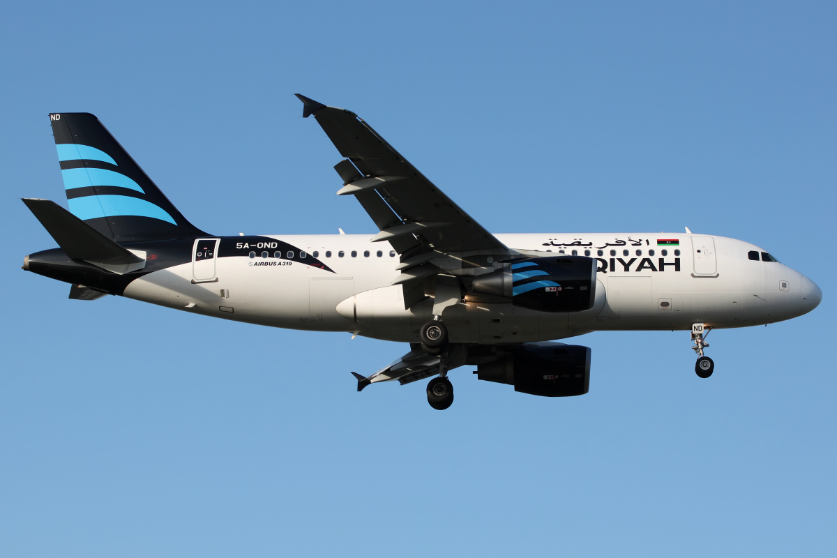 5A-OND, Afriqiyah Airways (Samoloty » Spotting na EPWA » Airbus A319-100)