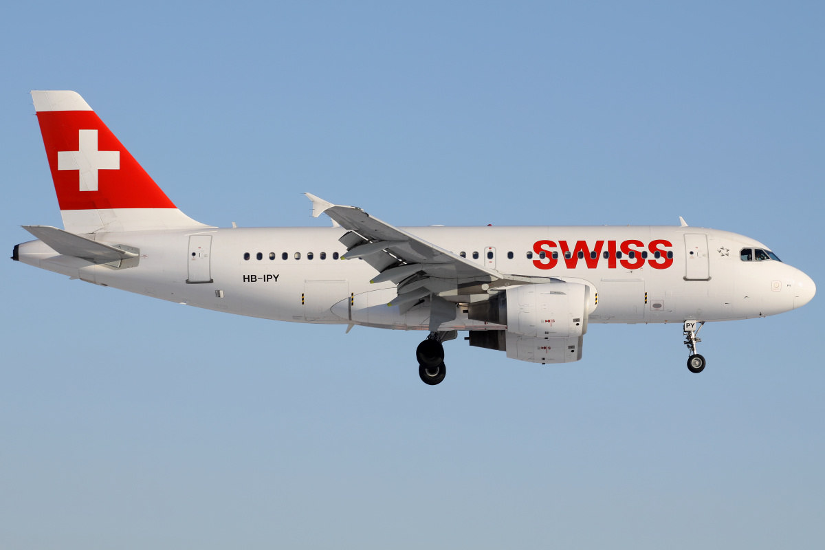 HB-IPY, Swiss International Air Lines (Samoloty » Spotting na EPWA » Airbus A319-100)