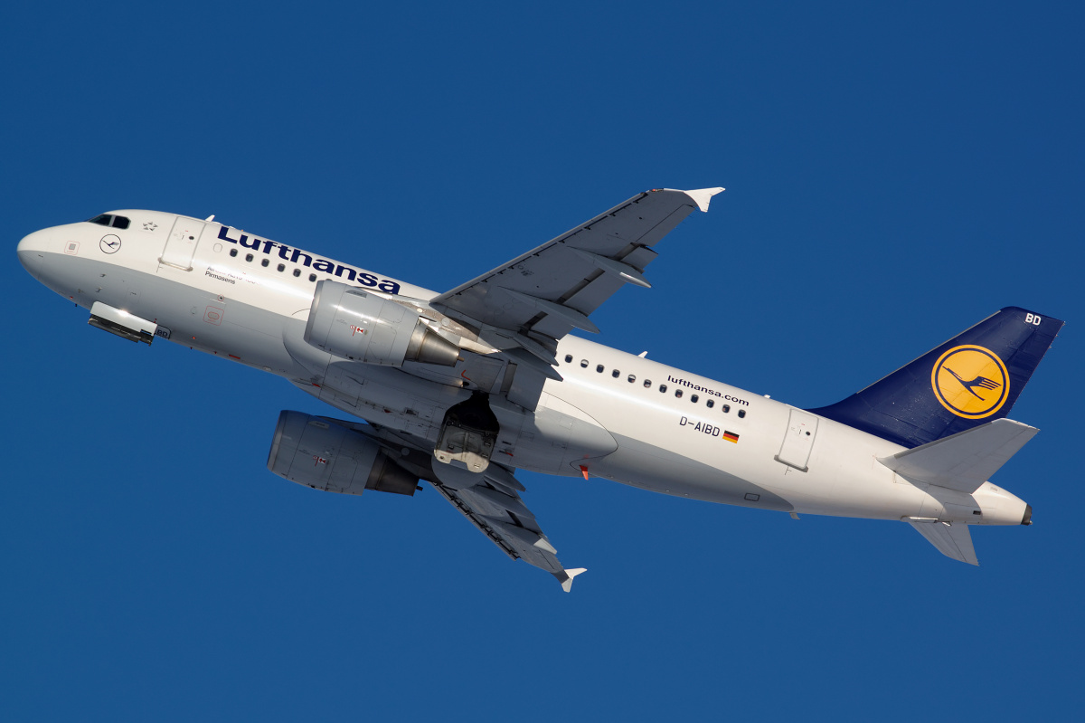 D-AIBD (Aircraft » EPWA Spotting » Airbus A319-100 » Lufthansa)