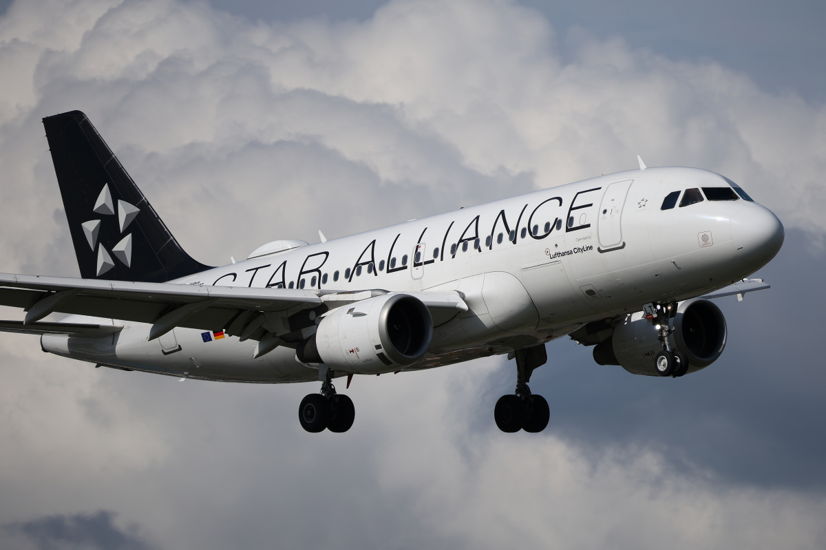 D-AILT, Lufthansa CityLine (malowanie Star Alliance) (Samoloty » Spotting na EPWA » Airbus A319-100 » Lufthansa)