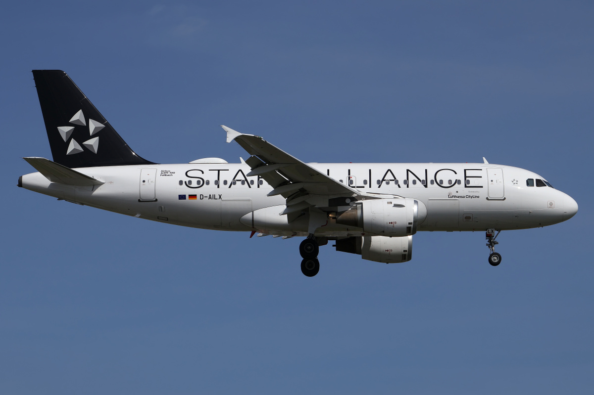 D-AILX, Lufthansa CityLine (malowanie Star Alliance) (Samoloty » Spotting na EPWA » Airbus A319-100 » Lufthansa)