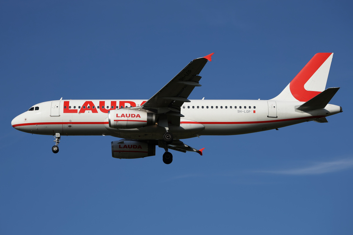 9H-LOP, Lauda Europe (Aircraft » EPWA Spotting » Airbus A320-200)