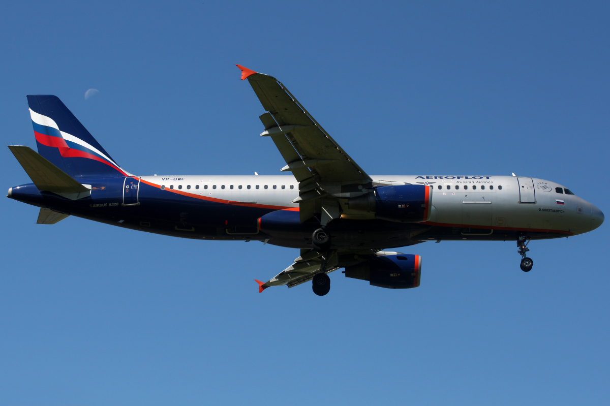 VP-BWF (Samoloty » Spotting na EPWA » Airbus A320-200 » Aeroflot Russian Airlines)