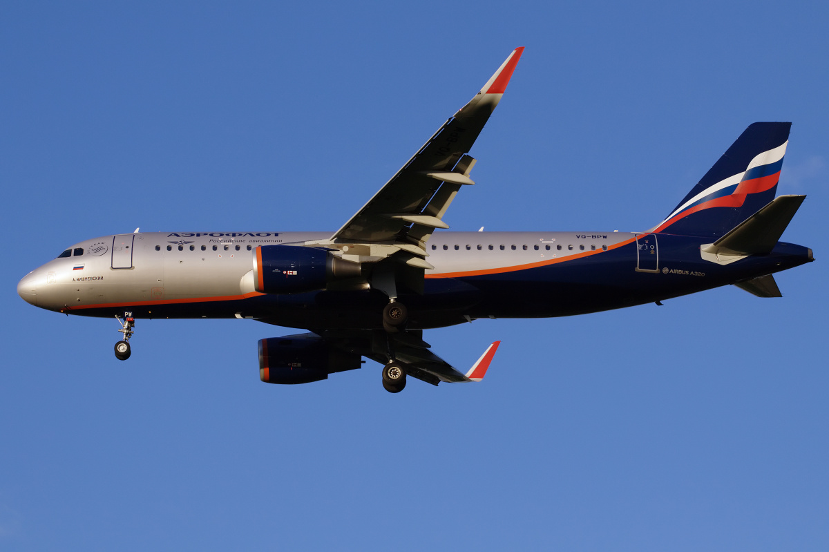 VQ-BPW (Samoloty » Spotting na EPWA » Airbus A320-200 » Aeroflot Russian Airlines)