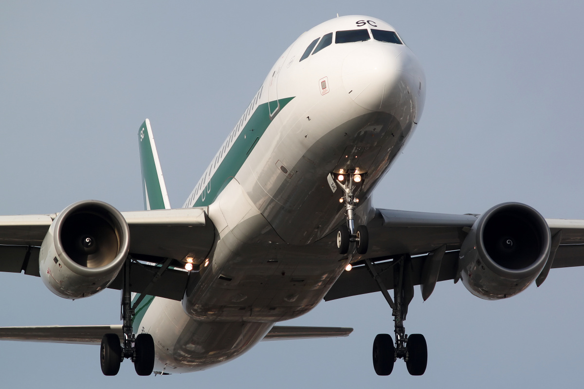 EI-DSC (Samoloty » Spotting na EPWA » Airbus A320-200 » Alitalia)