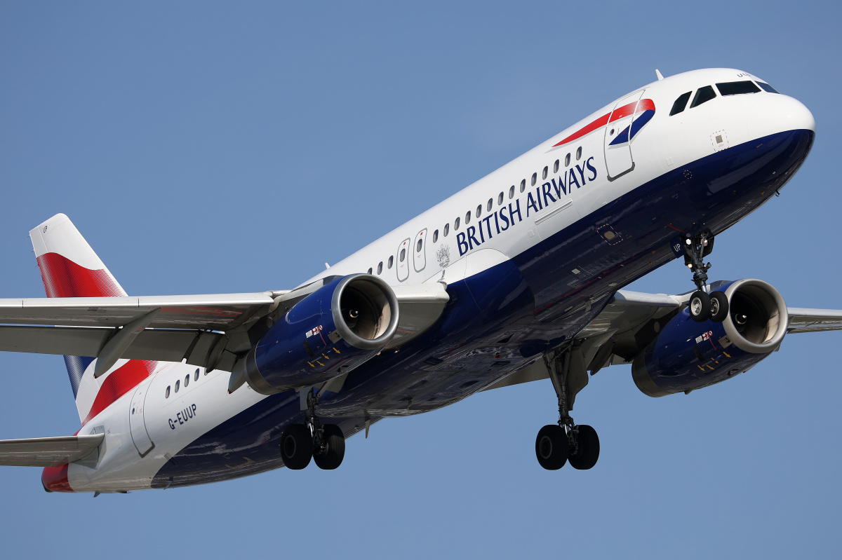 G-EUUP (Samoloty » Spotting na EPWA » Airbus A320-200 » British Airways)