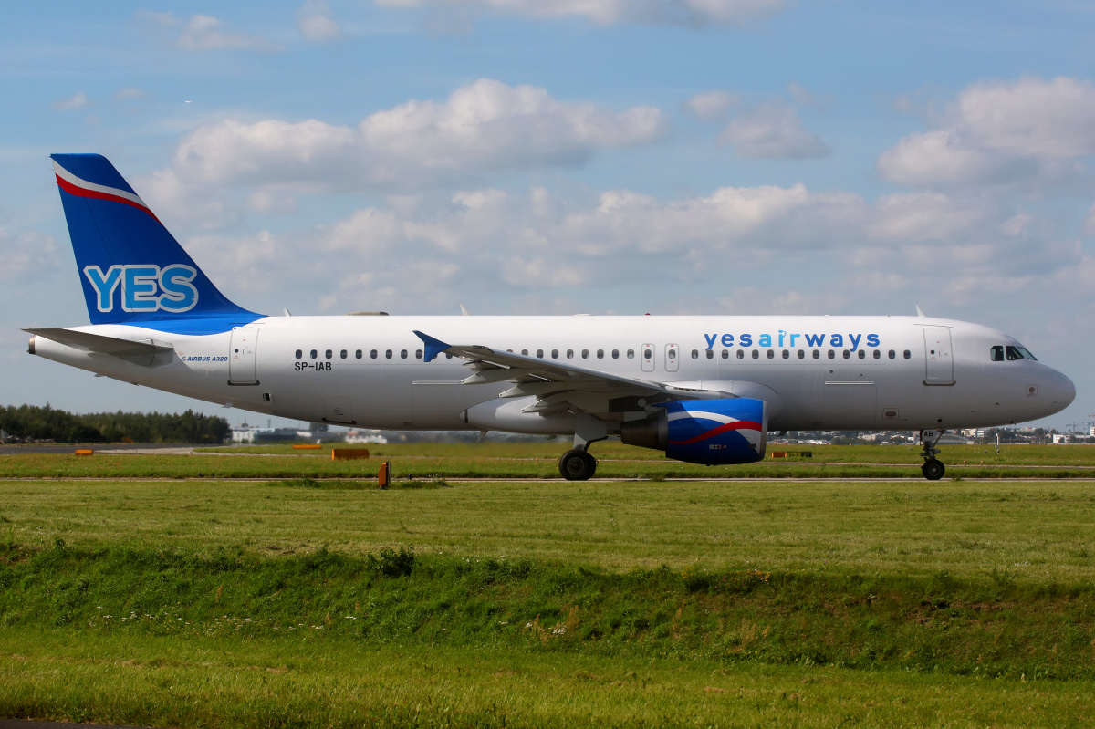 SP-IAB, Yes Airways (Samoloty » Spotting na EPWA » Airbus A320-200)