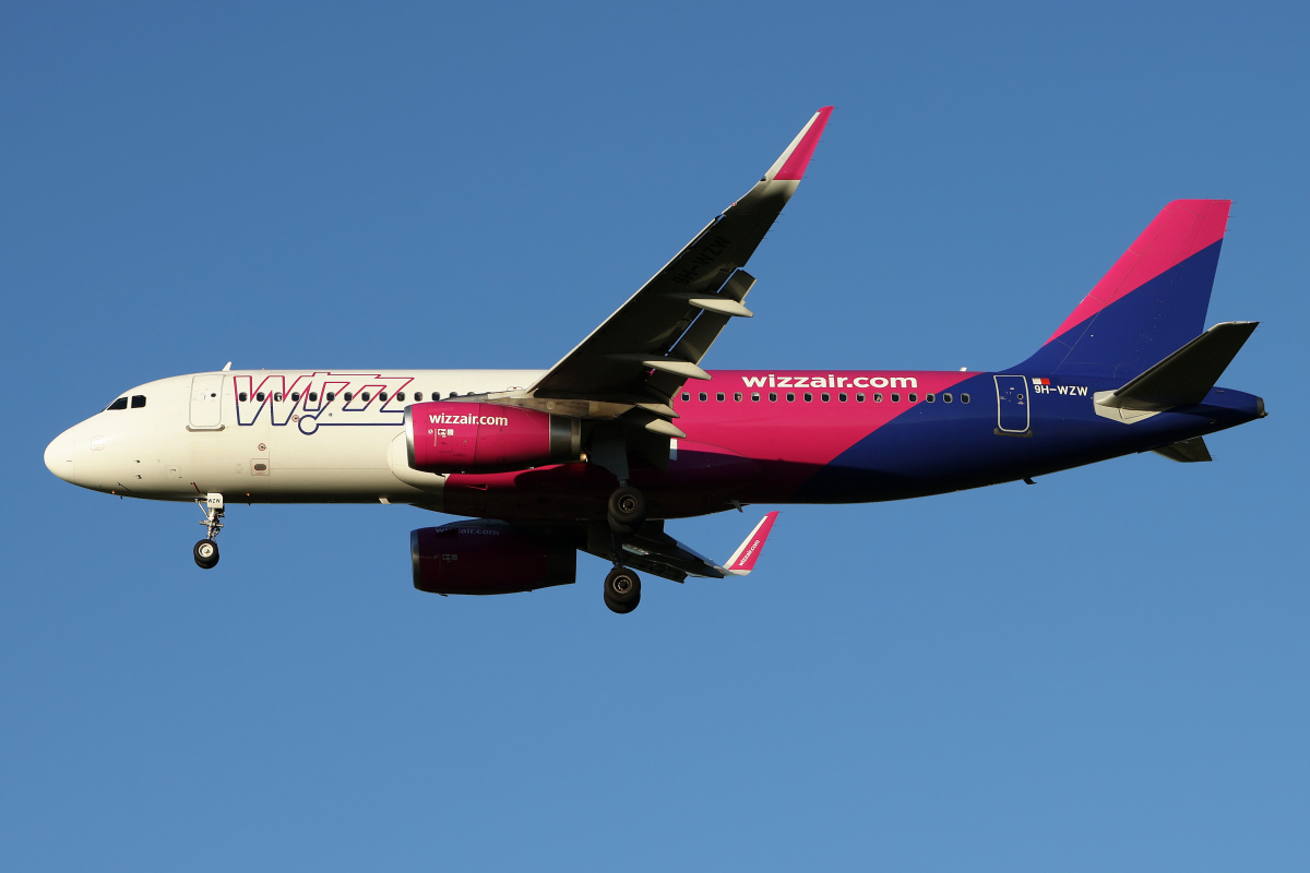 9H-WZW, Wizz Air Malta (Aircraft » EPWA Spotting » Airbus A320-200 » Wizz Air)