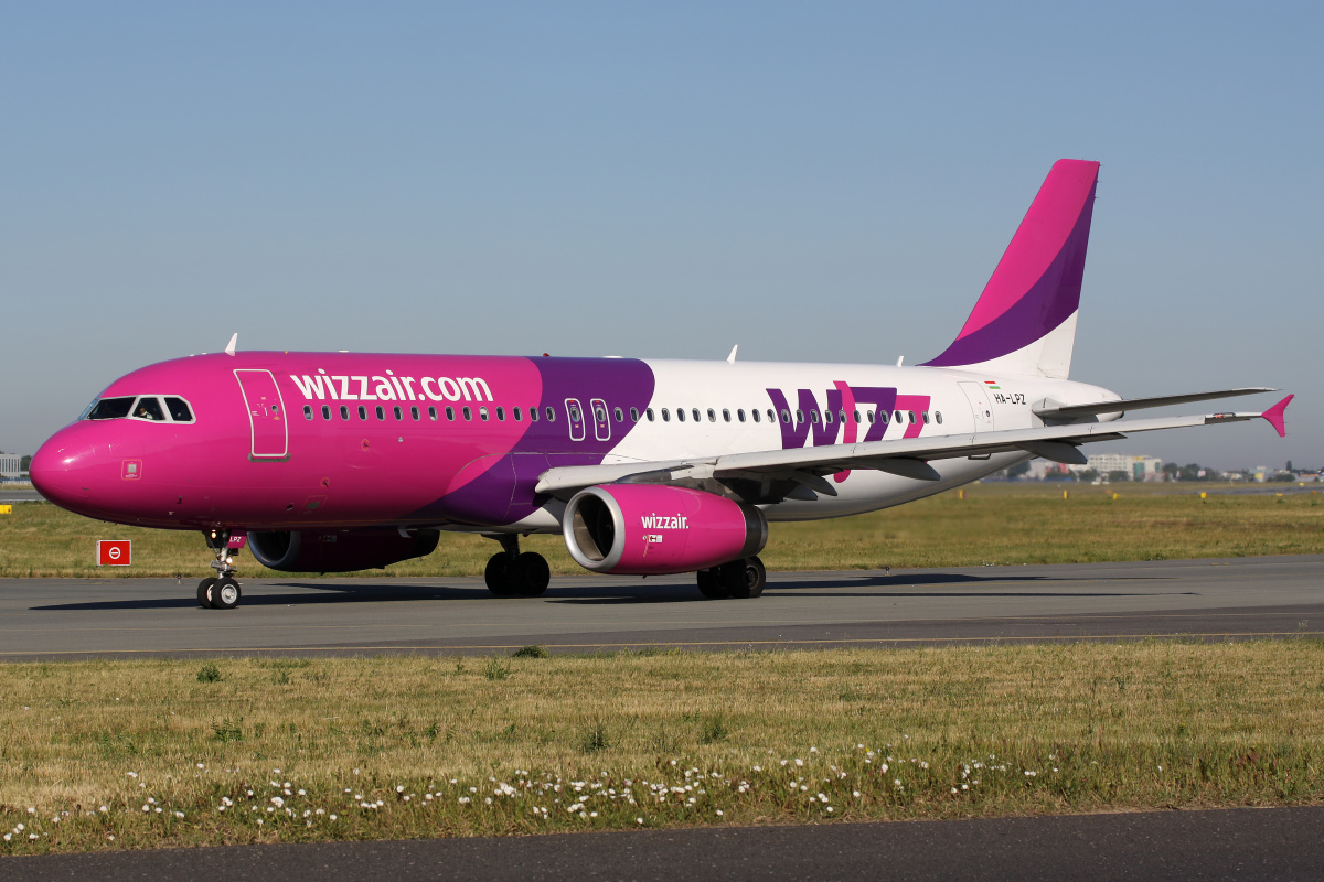 HA-LPZ (Aircraft » EPWA Spotting » Airbus A320-200 » Wizz Air)