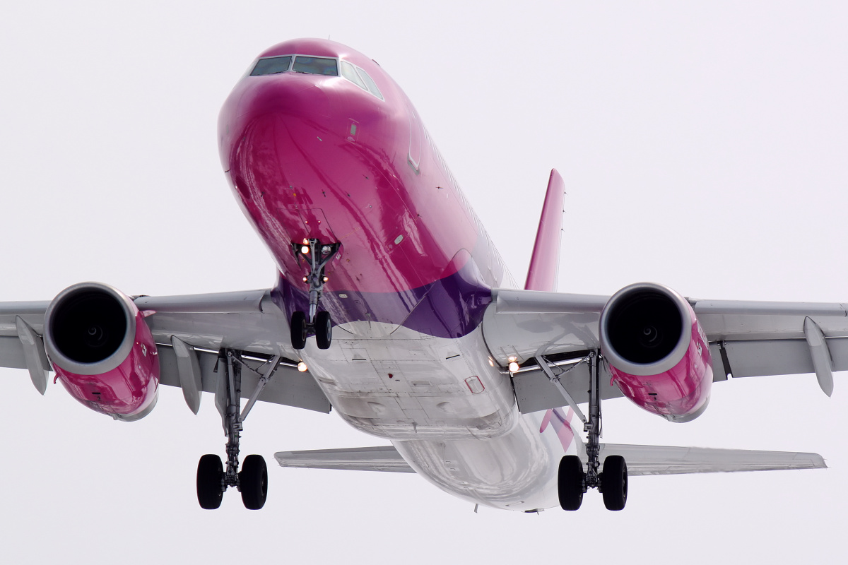 HA-LWF (Samoloty » Spotting na EPWA » Airbus A320-200 » Wizz Air)