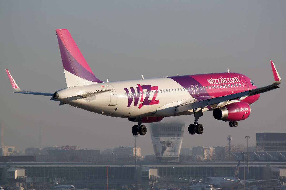 HA-LWT (Samoloty » Spotting na EPWA » Airbus A320-200 » Wizz Air)