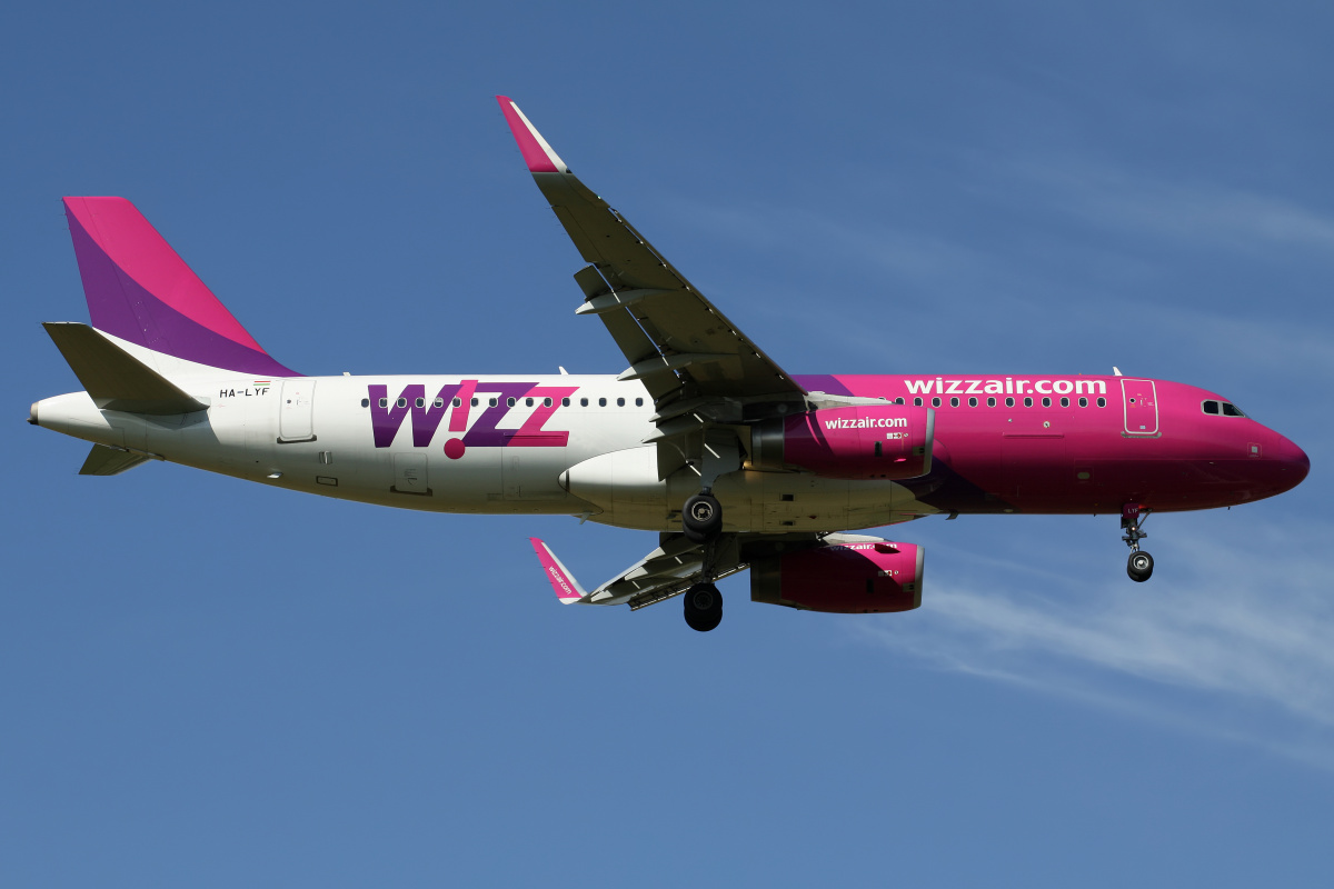 HA-LYF (Samoloty » Spotting na EPWA » Airbus A320-200 » Wizz Air)