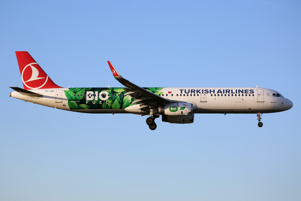 TC-JSU (malowanie Bio Fuel) (Samoloty » Spotting na EPWA » Airbus A321-200 » THY Turkish Airlines)