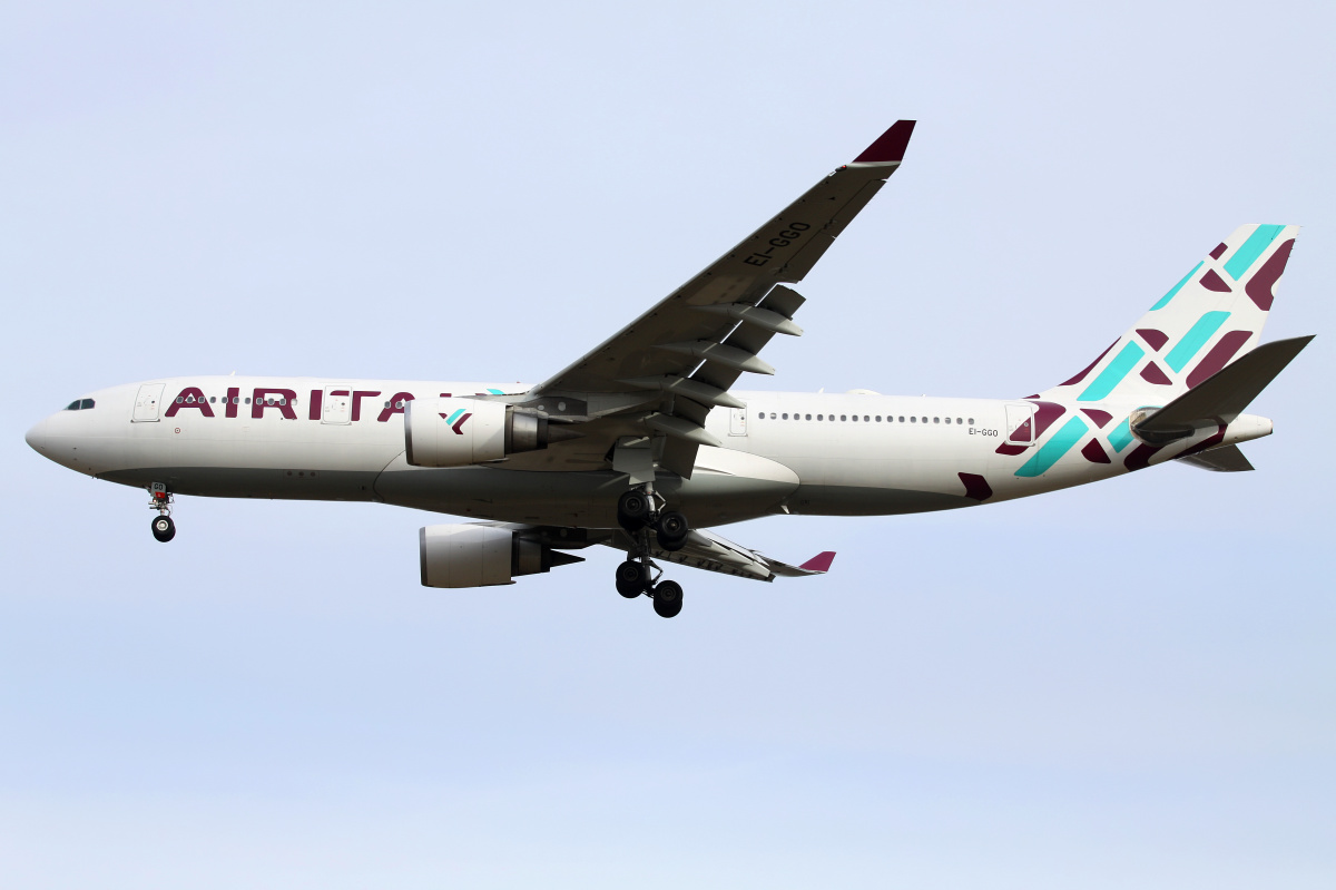 EI-GGO, Air Italy (Aircraft » EPWA Spotting » Airbus A330-200)