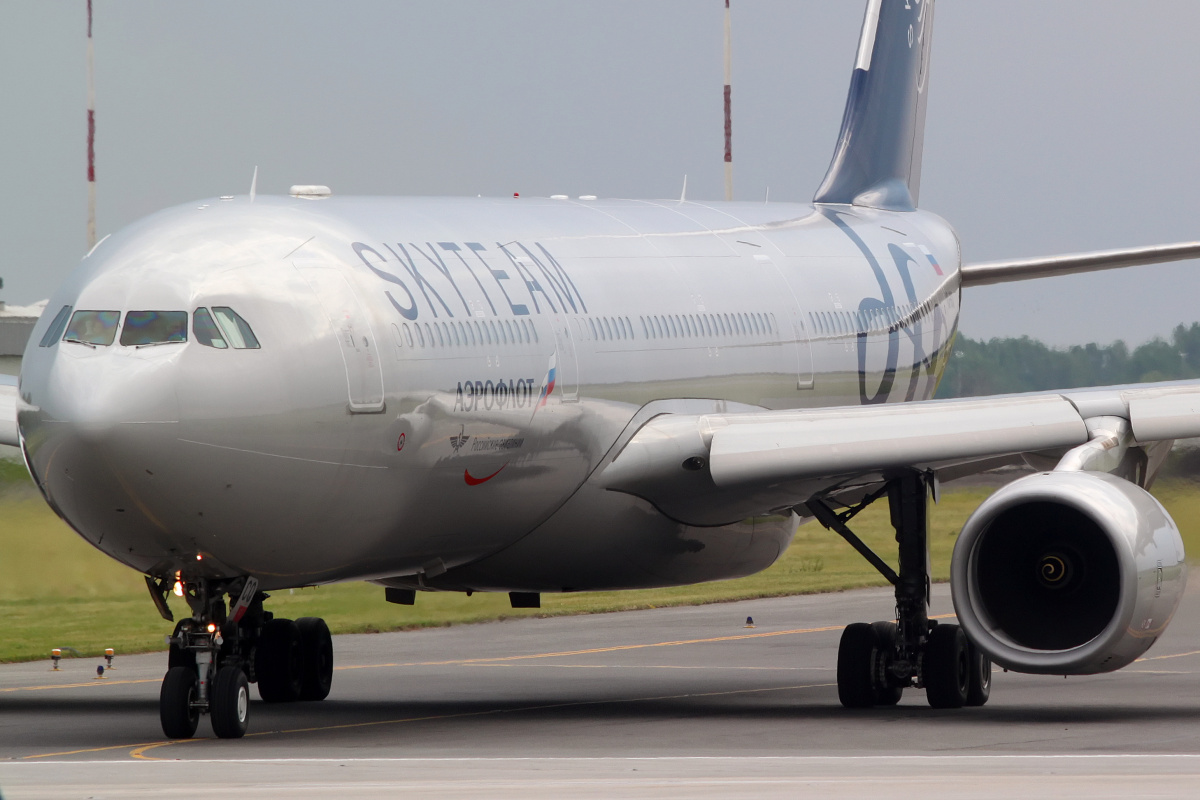 VQ-BCQ, Aeroflot Russian Airlines (malowanie SkyTeam) (Samoloty » Spotting na EPWA » Airbus A330-300)